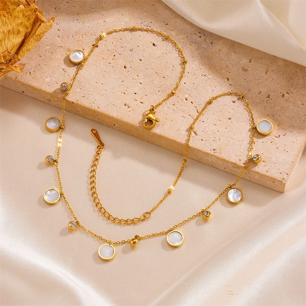 Charm Necklace Dainty - قلادة أنيقة مطلية بالذهب عيار 18