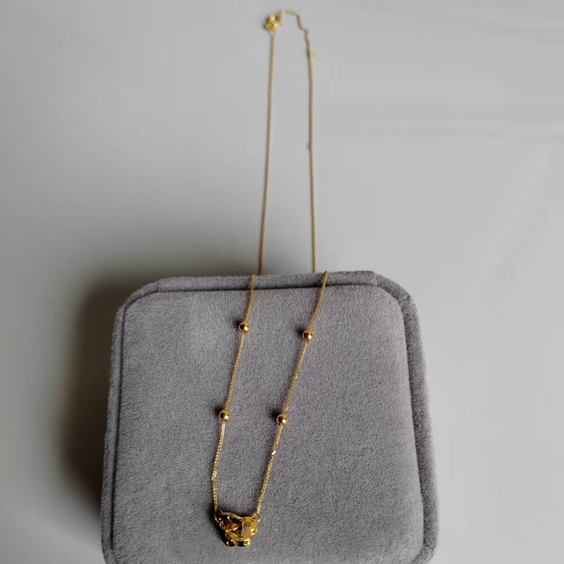 Charm Necklace Dainty - قلادة على شكل قلب مزدوج من