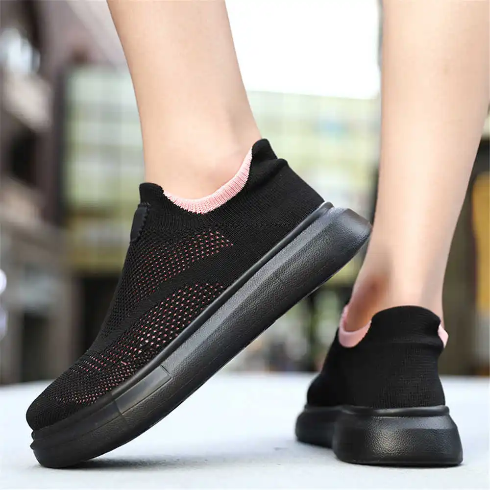 Women'S Accessories Famous Footwear - جوارب رياضية للنساء ، أحذية بنية