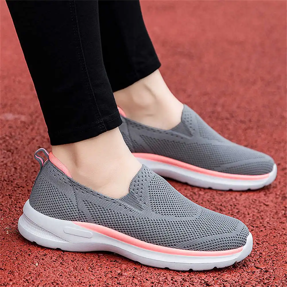 أحذية رجالية بدون دانتيل شبكية - مراجعة Women'S Accessories Famous Footwear وسعره