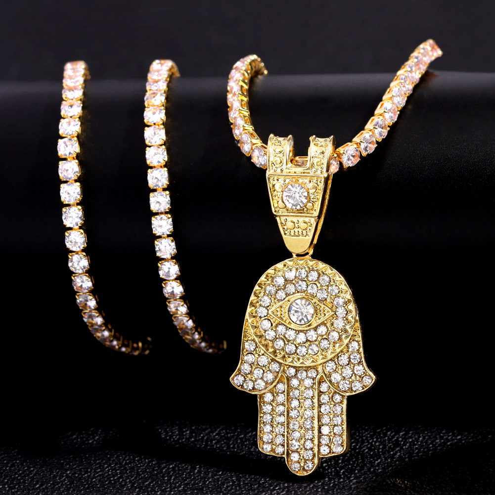 بلينغ كريستال همسة اليد عين ال - مراجعة Charm Necklace Dainty وسعره