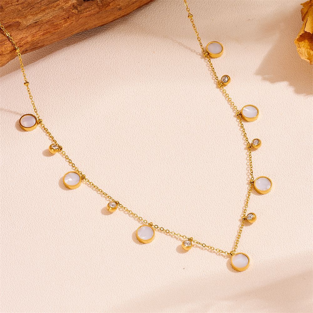 قلادة أنيقة مطلية بالذهب عيار  - مراجعة Charm Necklace Dainty وسعره