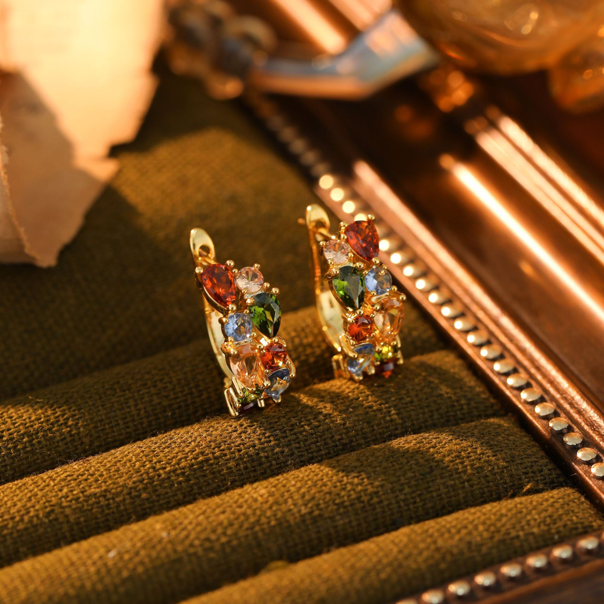 أقراط زركون على شكل حرف U للنس - مراجعة Women'S Accessories New Look وسعره