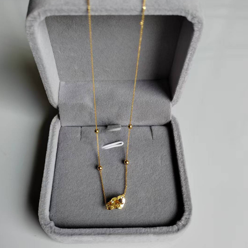 قلادة على شكل قلب مزدوج من الذ - مراجعة Charm Necklace Dainty وسعره
