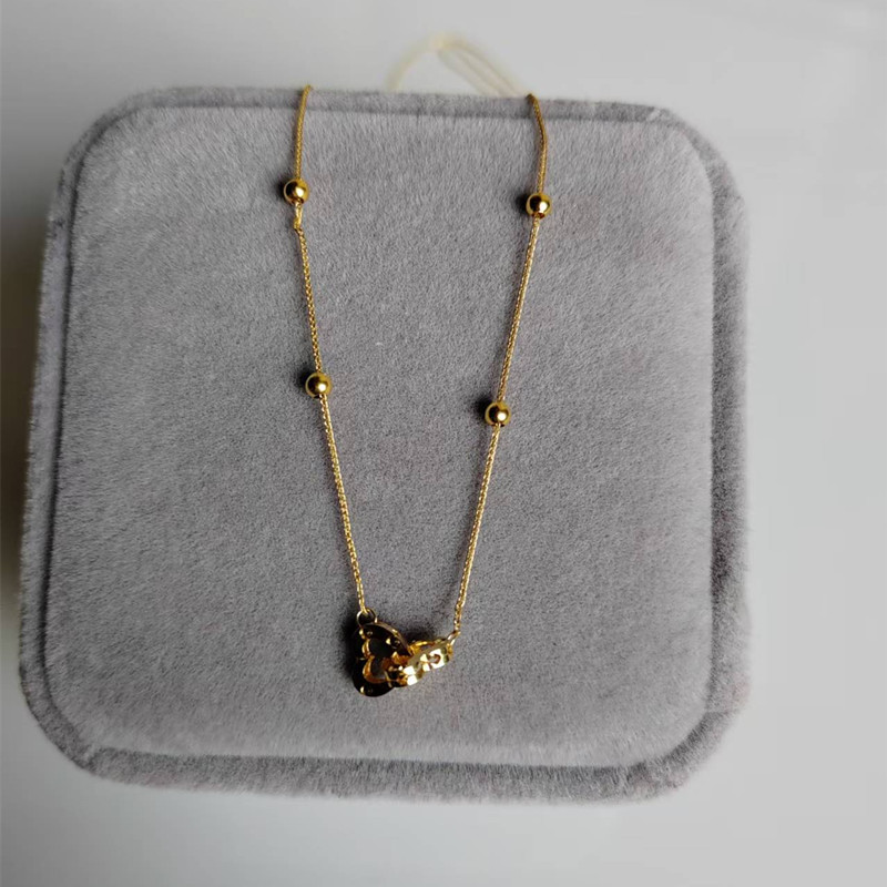 قلادة على شكل قلب مزدوج من الذ - مراجعة Charm Necklace Dainty وسعره