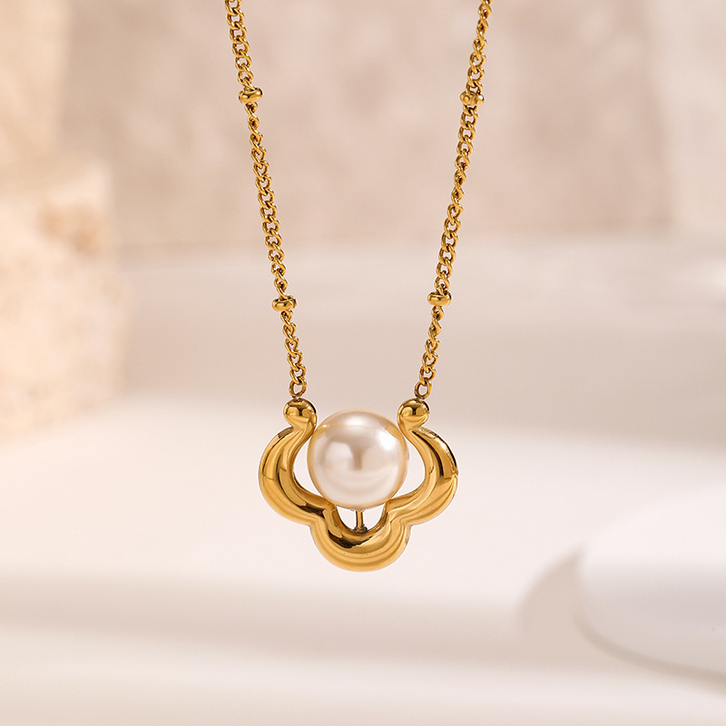 قلادة لؤلؤية على الطراز الصيني - مراجعة Charm Necklace Dainty وسعره