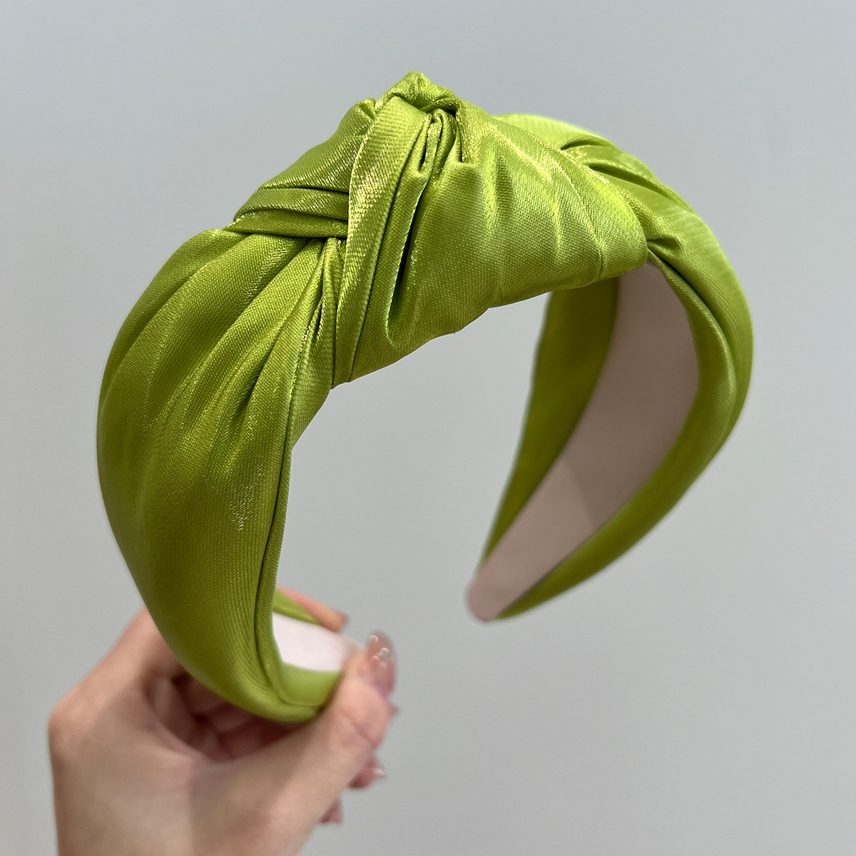 عصابة رأس أنيقة من الحرير السا - مراجعة Women Accessories Shop Design وسعره