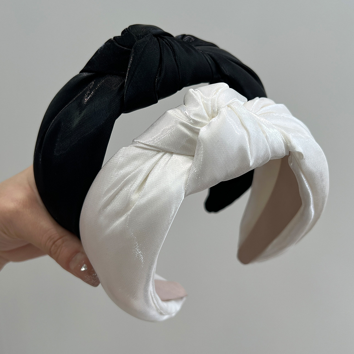 عصابة رأس أنيقة من الحرير السا - مراجعة Women Accessories Shop Design وسعره